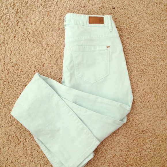 Light mint skinny jeans