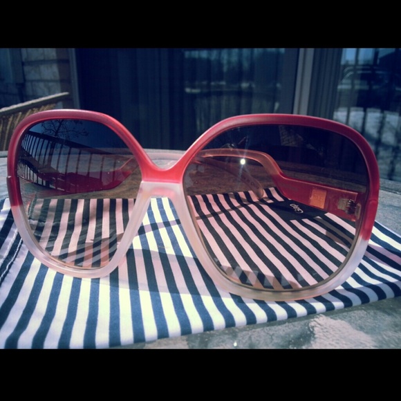 Oversized Retro Square Sunglasses