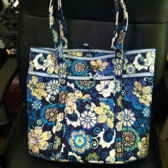 Blue Vera Bradley large tote bag