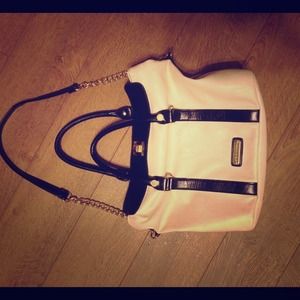 Steve Madden bone satchel purse retails $98
