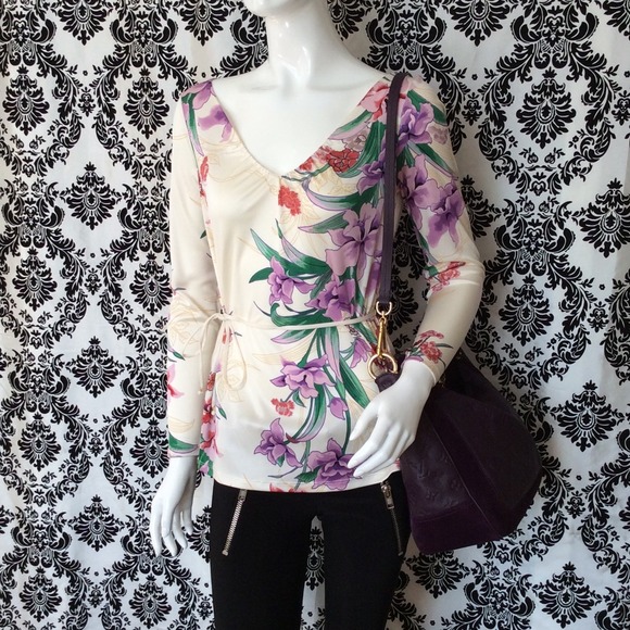 REDUCED Ellie Tahari floral belted top. 100% silk