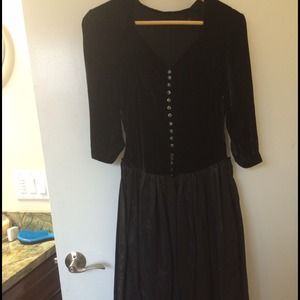 Vintage 1940s cocktail dress w/glass buttons