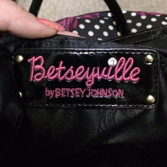 Sold - Picture 4 of 4