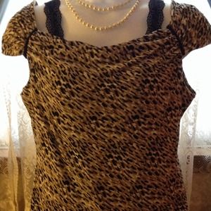 Ladies size XL dressy tank. Multi colors.