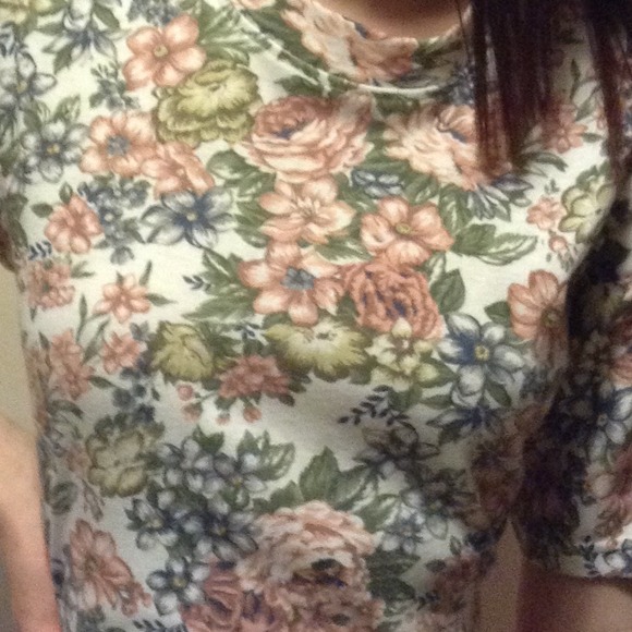Floral crop top - Picture 3 of 3