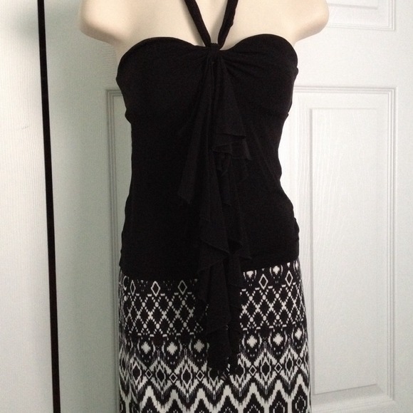BCBG black ruffled top - Picture 3 of 3
