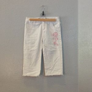 Off white linen capris with embroidery