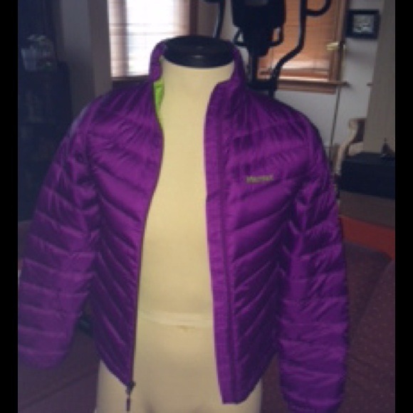 Marmot melia berry light weight jacket.