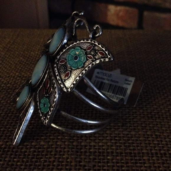 Bracelet - Picture 3 of 3