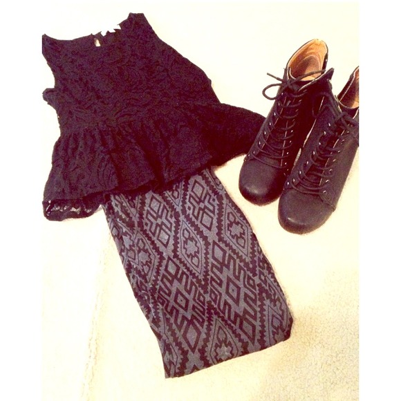 TRIBAL PRINT PANTS!!!