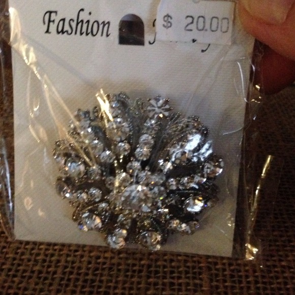 Pin - Picture 3 of 4