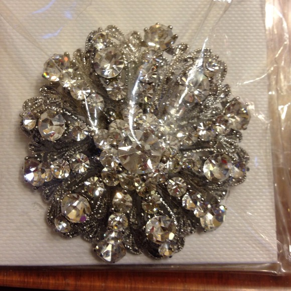 Pin - Picture 4 of 4