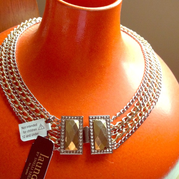 🍀🌹🍀Laundry by Shelli Segal necklace 🍀🌹🍀