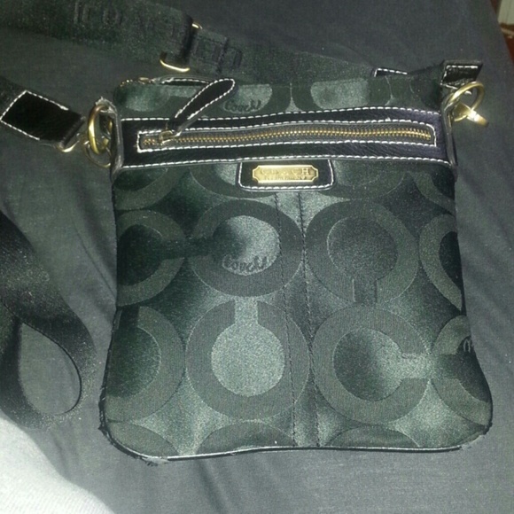 Crossbody purse