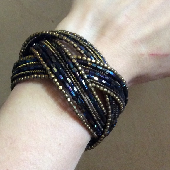 Beaded cuff - Picture 2 of 2