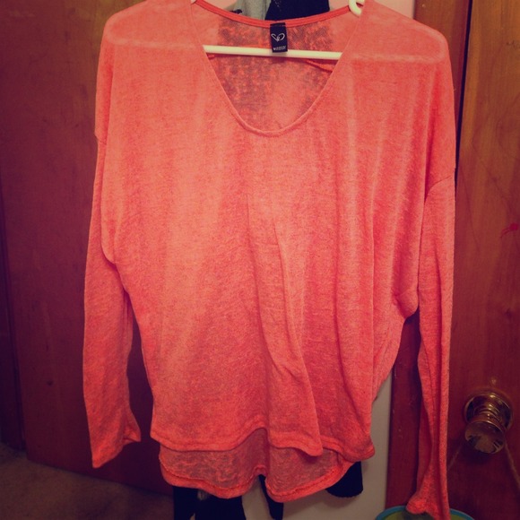 Long Sleeve Windsor tee - Picture 1 of 1