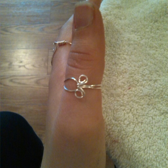 Simple silver ring - Picture 3 of 3