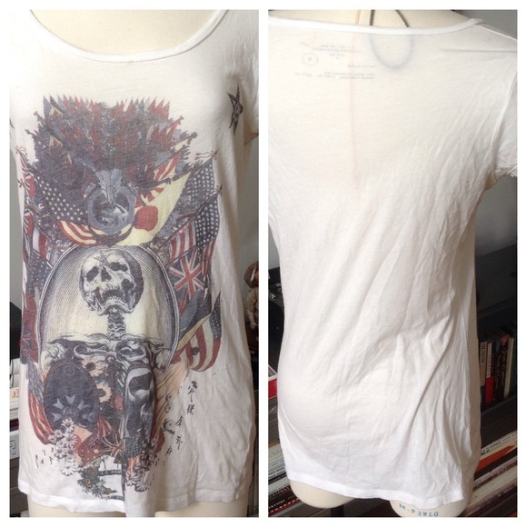 📦SOLD!📦 All Saints white skull skeleton tee M