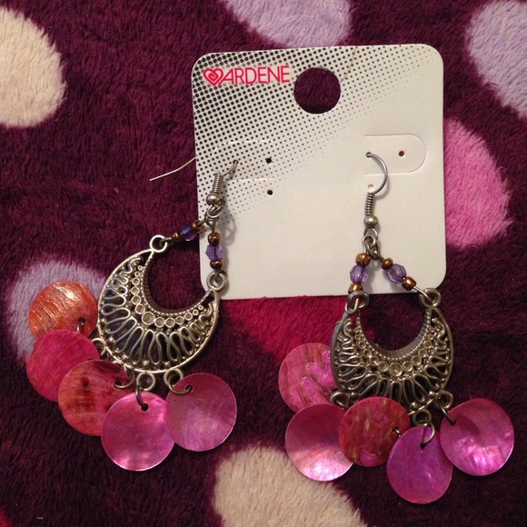 Three pairs of earrings - Picture 2 of 4