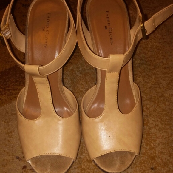Shoes - Picture 2 of 3