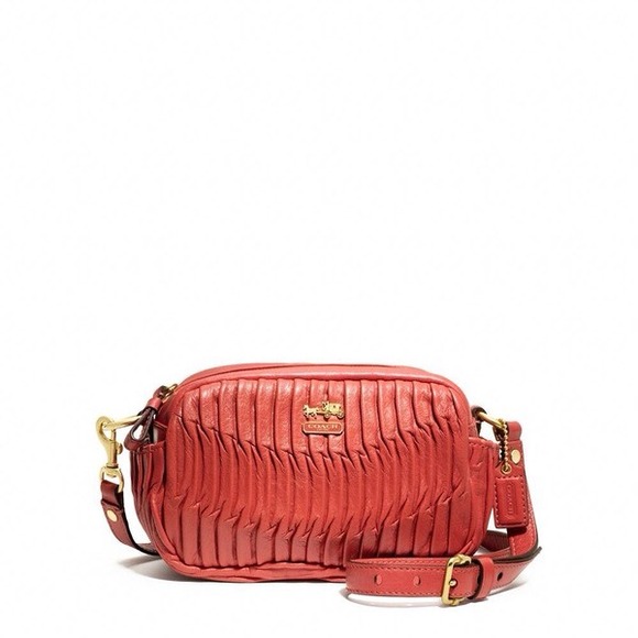 🎉SOLD🎉 Coach red/ orange crossbody bag