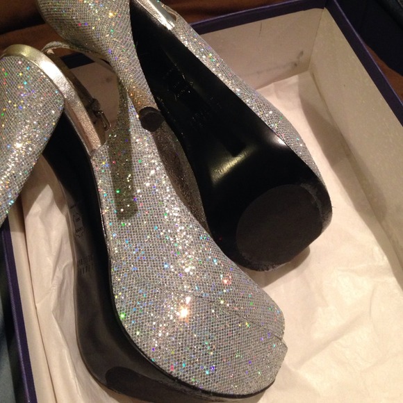 Bling Sexy🎉 Stewart Weitzman iridescent platform - Picture 4 of 4