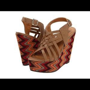 BNWOB Chevron Wedge