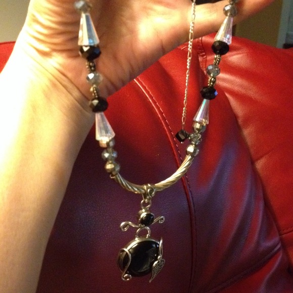 Beautiful hand made necklace. .925 & Swarovski 😘 - Picture 4 of 4