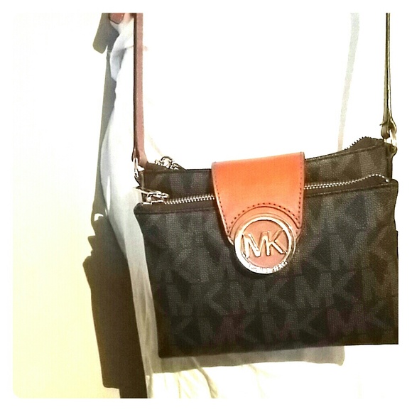 Michael Kors Fulton crossbody