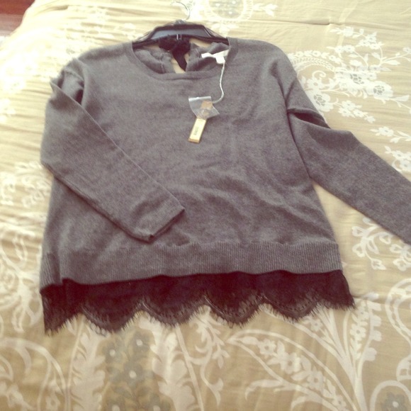SOLD❌❌❌Cute sweater