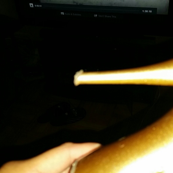 Heels - Picture 4 of 4