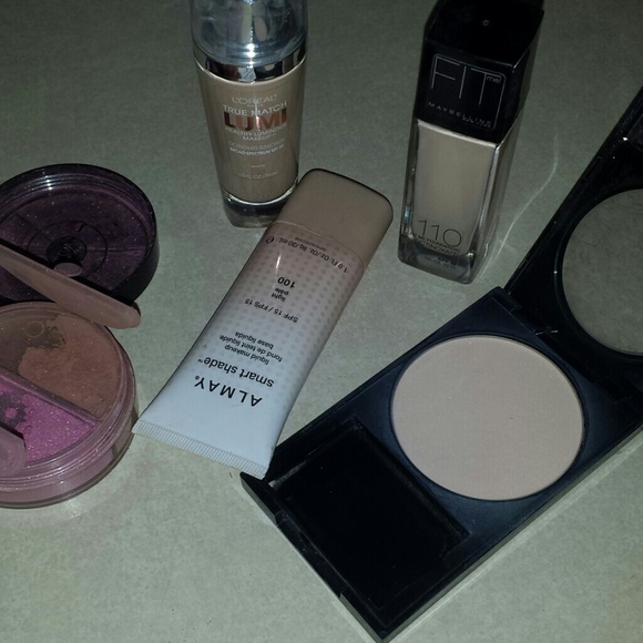 White girl foundation/powder