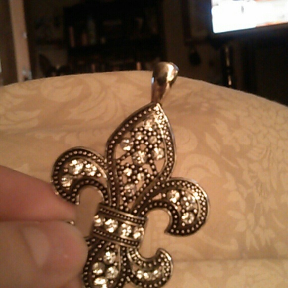 Charm - Picture 3 of 3