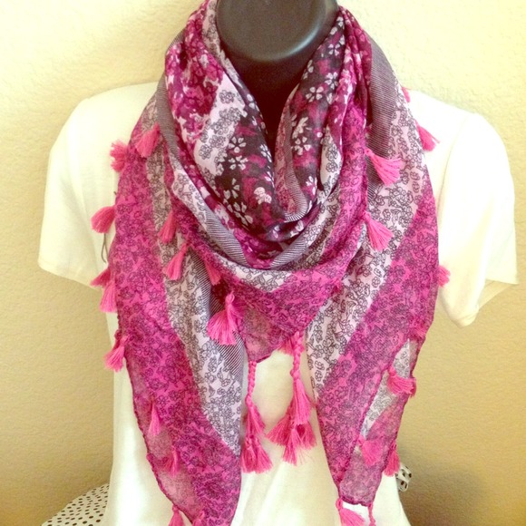 Floral pink scarf