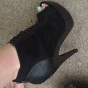 Open toe ankle booties