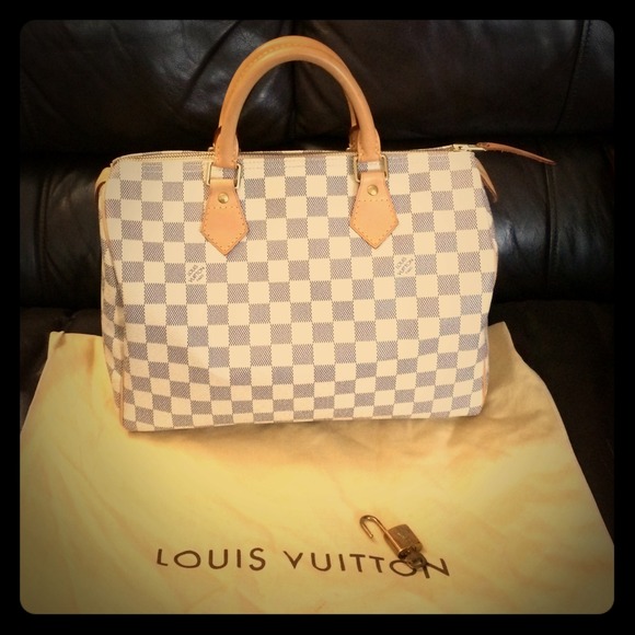 Authentic. Louis Vuitton speedy 30 azur