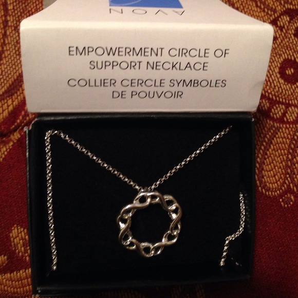Avon empowerment circle of support necklace - Picture 1 of 1