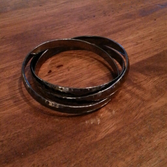 Bronzed black intertwined bracelet