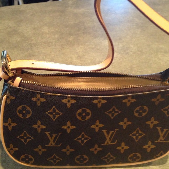 Louis Vuitton wannabe