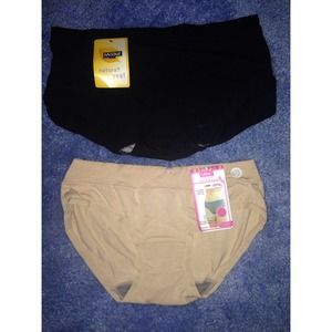 Black & nude panties underwear nwt