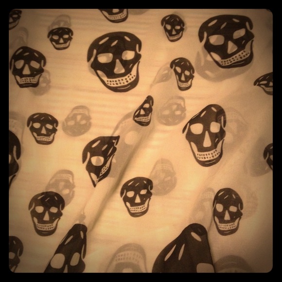 Alexander McQueen inspired skull scarf