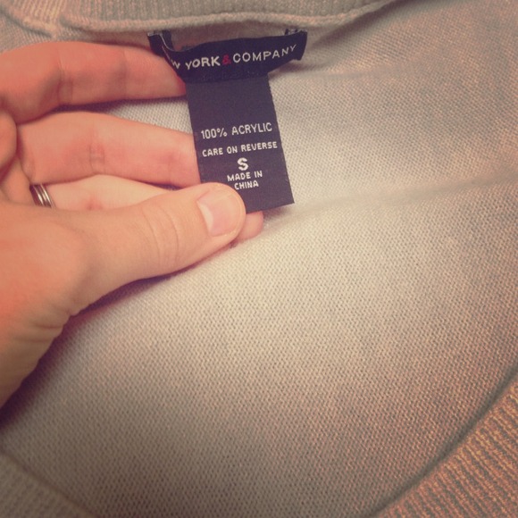 New York and Company light grey tunic sweater NWOT