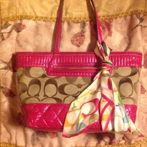 🎉HOST PICK🎉 Authentic Pink Coach Bag