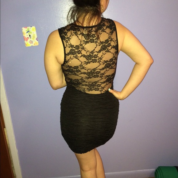BLACK LACE DRESS - Picture 2 of 4