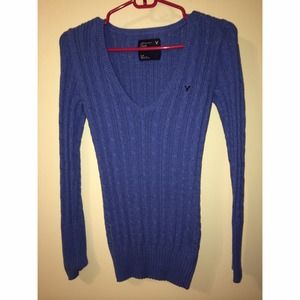 BLUE AMERICAN EAGLE SWEATER!