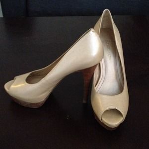 BCBGenerations Nude Peep toes