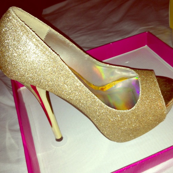 Sparkly Gold Peep Toe Pumps