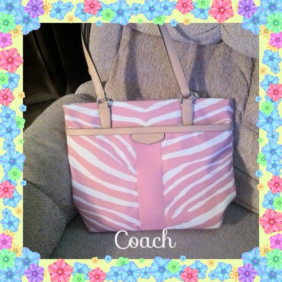 Sold Coach zebra print shoulder bag 😊