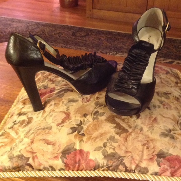 Shoes - Picture 2 of 2