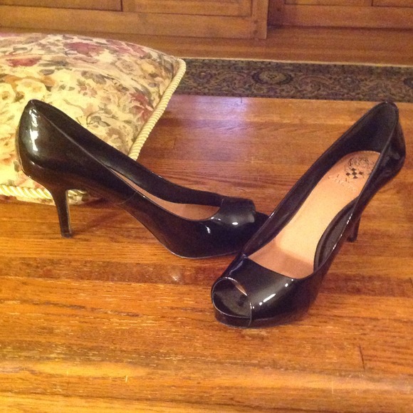 Shoes. - Picture 3 of 3